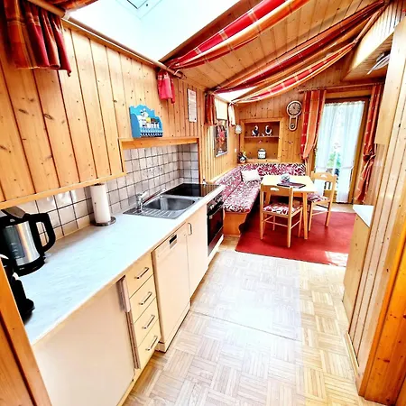 Apartment Near The Gondelbahn With Shared Pool * Tröpolach