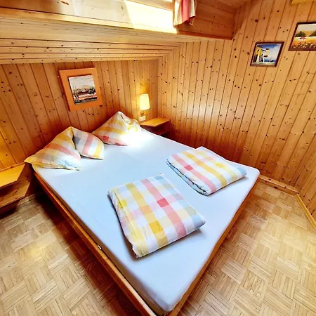Apartman Apartment Near The Gondelbahn With Shared Pool